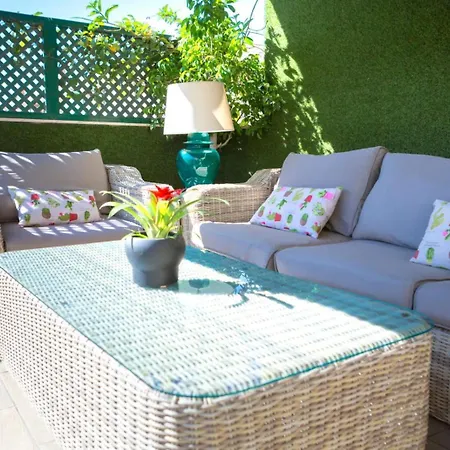 Apartamento Amazing Rooftop, 70 M Terrace,pool,beach,parking