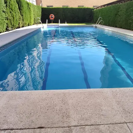 아파트 Amazing Rooftop, 70 M Terrace,pool,beach,parking 말라가