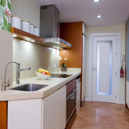 Amazing Rooftop, 70 M Terrace,pool,beach,parking 말라가