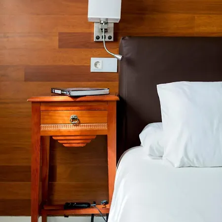 Amazing Rooftop, 70 M Terrace,pool,beach,parking 말라가