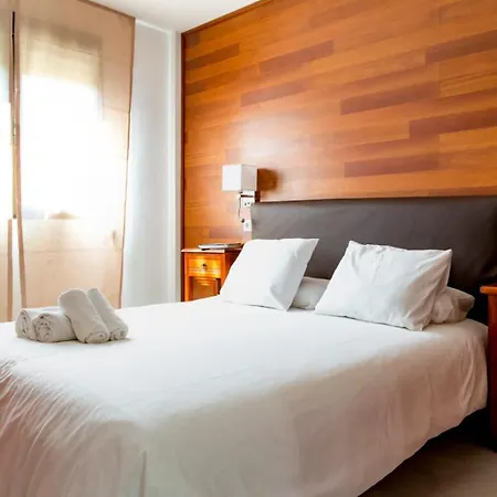 Amazing Rooftop, 70 M Terrace,pool,beach,parking 아파트 *