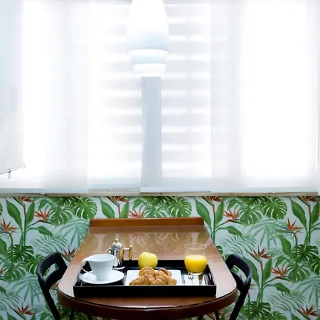 아파트 Amazing Rooftop, 70 M Terrace,pool,beach,parking