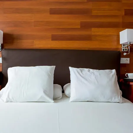 Amazing Rooftop, 70 M Terrace,pool,beach,parking * 말라가