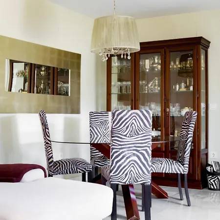 Apartamento Amazing Rooftop, 70 M Terrace,pool,beach,parking *