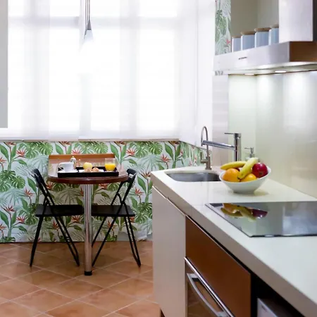 아파트 Amazing Rooftop, 70 M Terrace,pool,beach,parking 말라가