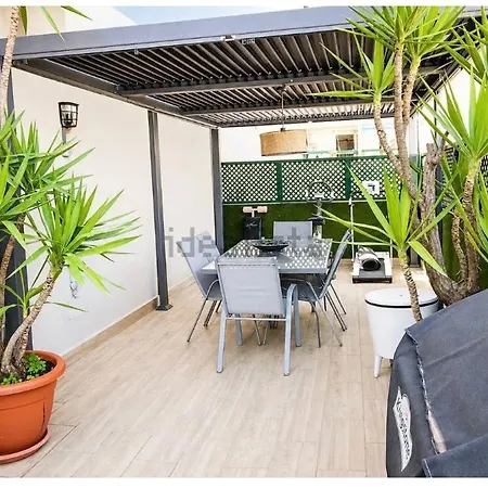 Amazing Rooftop, 70 M Terrace,pool,beach,parking 아파트 말라가