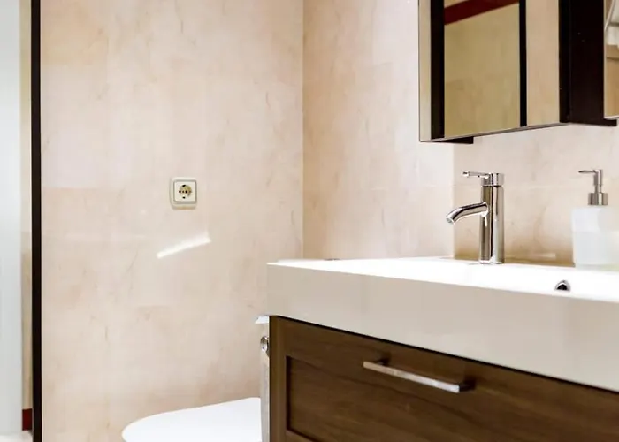 Apartamento Amazing Rooftop, 70 M Terrace,pool,beach,parking