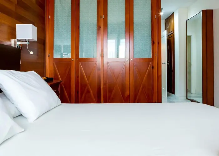 Amazing Rooftop, 70 M Terrace,pool,beach,parking Apartamento