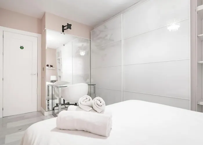 Apartamento Amazing Rooftop, 70 M Terrace,pool,beach,parking *