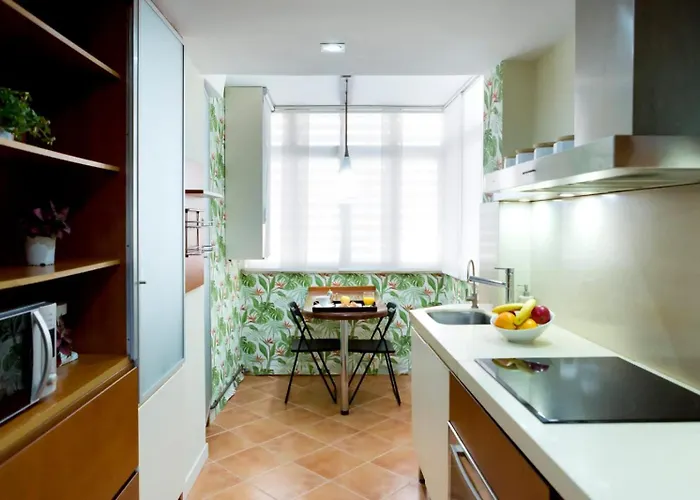 Amazing Rooftop, 70 M Terrace,pool,beach,parking *