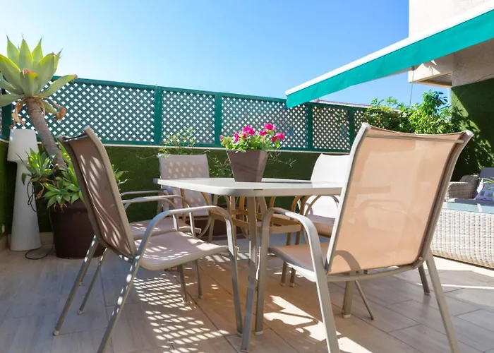 Apartamento Amazing Rooftop, 70 M Terrace,pool,beach,parking *